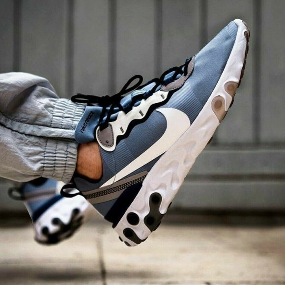 nike react element blu